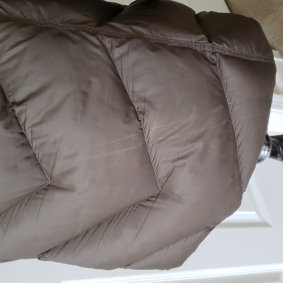 BURBERRY EASTWICK CHEVRON DOWN FILLED COAT PUFFER - Picture 14 of 14